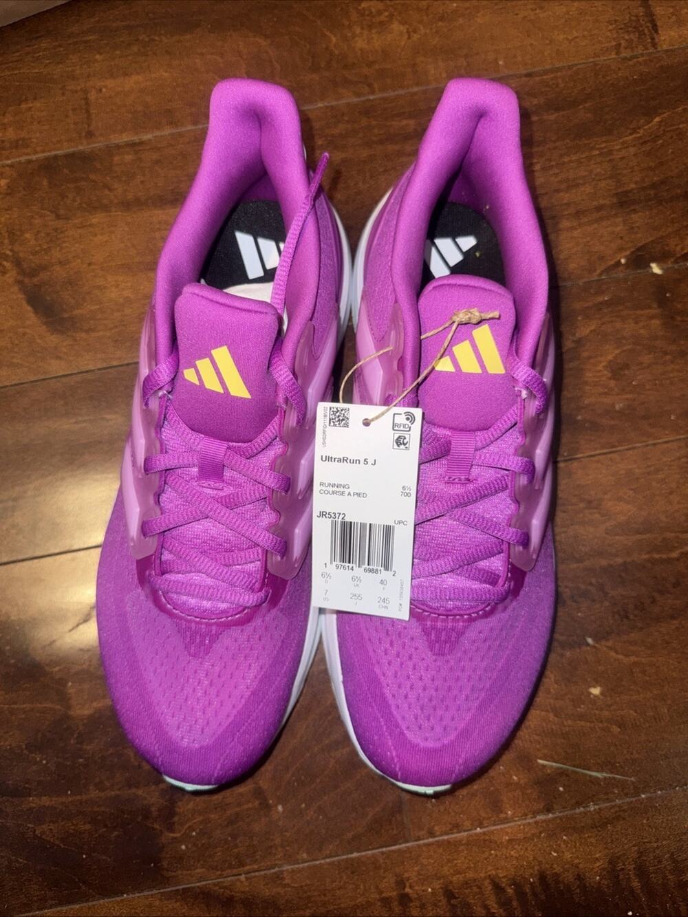 Adidas Ultra run 5 j Women’s Size 7